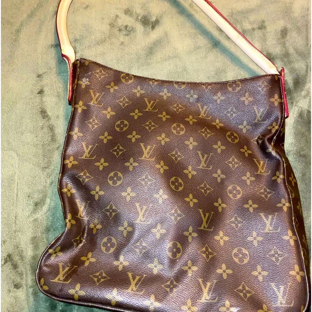 Louis Vuitton monogram looping  shoulder handbag 👜